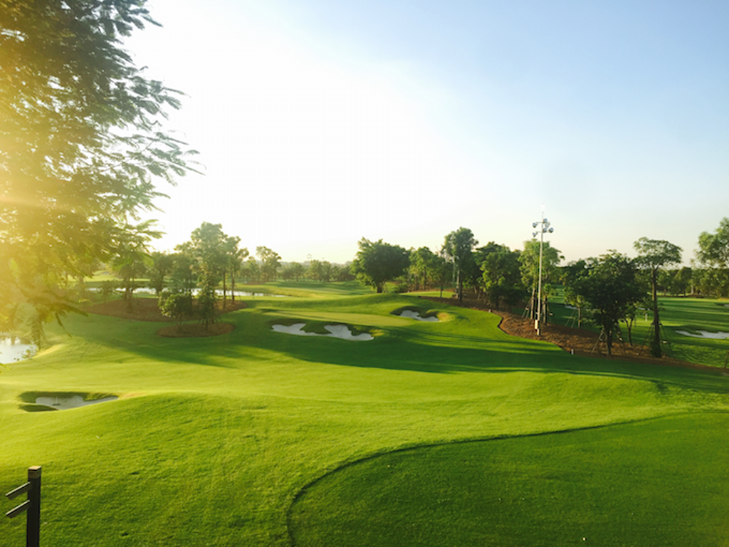 Học viện Golf hàng đầu Đông Nam Á là một trong những tiện ích 5 sao của The Collection