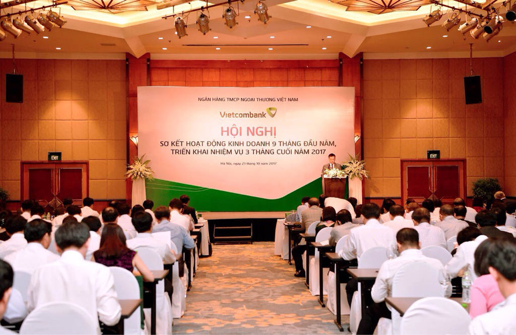 Tổng giám đốc Vietcombank Phạm Quang Dũng báo cáo kết quả hoạt động kinh doanh 9 tháng đầu năm và triển khai nhiệm vụ các tháng cuối năm 2017