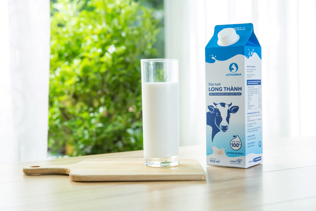  Với nhiều lựa chọn đa dạng như Sữa tươi thanh trùng, Sữa tươi tiệt trùng và Sữa chua uống thanh trùng, bạn có thể thoải mái lựa chọn một sản phẩm Lothamilk phù hợp với sở thích mỗi ngày của mình