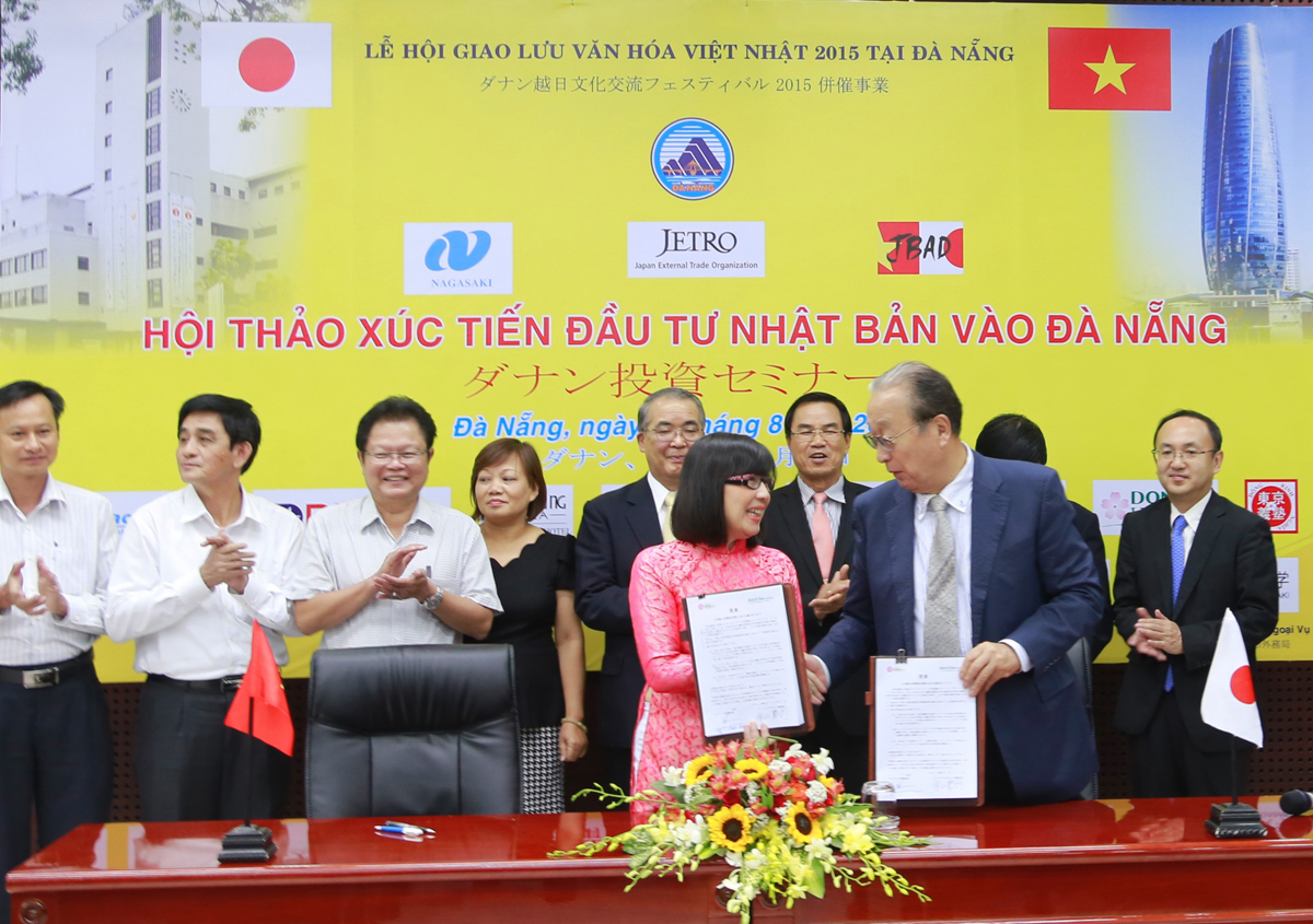 Thỏa thuận hợp tác được ký kết giữa Đại học Đông Á và Tập đoàn Route-Inn