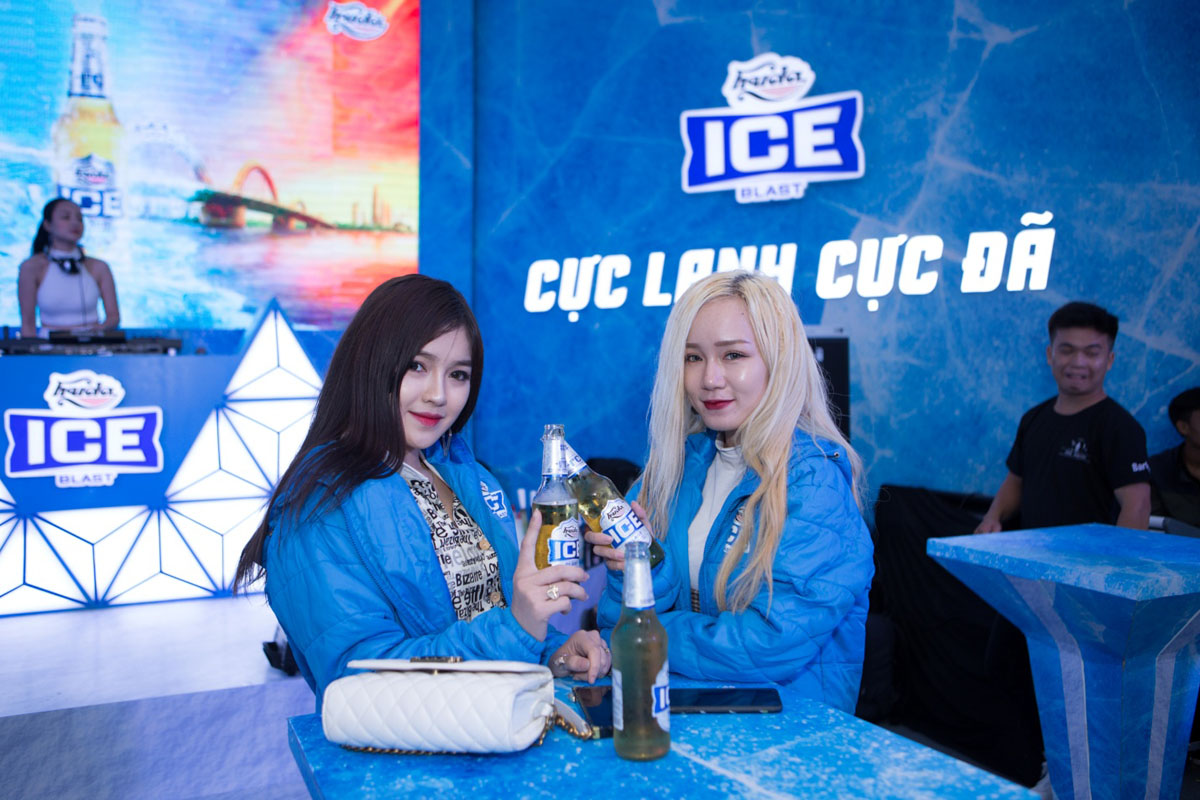 Tiên Shi và Thiên Thy - hai hot-face Đà Nẵng “mê mẩn” Huda Ice Blast “cực lạnh, cực đã”