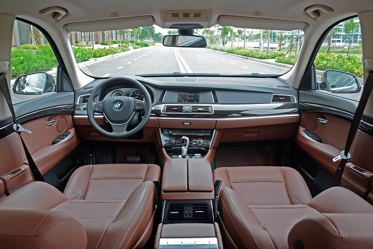 Không gian nội thất BMW 528i GT như bản giao hưởng kết hợp sự sang trọng, thể thao và tiện dụng