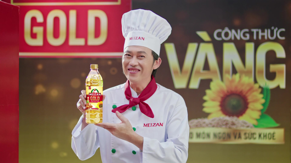Ơn giời, “chồng cũ Sáu Bảnh” Hoài Linh đã nghĩa hiệp ra tay tương trợ với việc mách nhỏ chai dầu ăn cao cấp Meizan Gold!