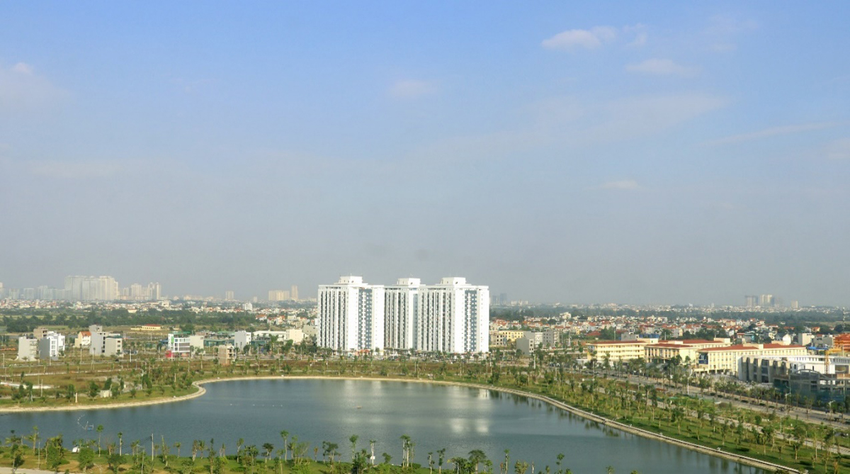  Góc view hồ từ cửa sổ của tổ hợp chung cư B2.1 HH03 rộng và thoáng như view biển khách sạn Mường Thanh Nha Trang
