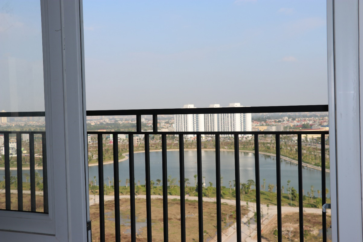  View nhìn ra hồ điều hòa từ ban công tổ hợp chung cư B2.1 HH03 như thành phố Đà Lạt mộng mơ 