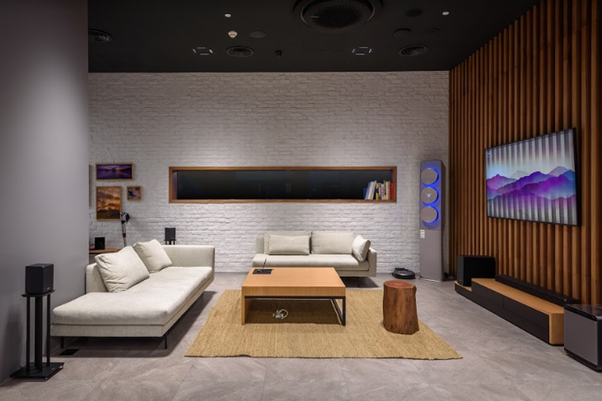 “Phòng khách của tương lai” sang trọng và hiện đại trong Samsung Showcase