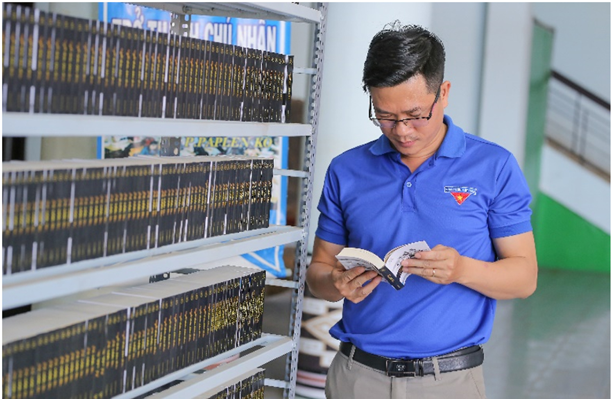  Kệ sách đổi đời đã hiện diện tại Thư viện tỉnh Đắk Nông 