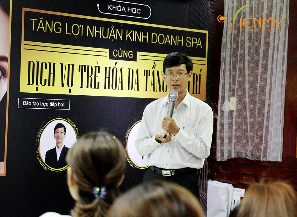 CEO Võ Quốc Phú trình bày thực trạng và giải pháp tăng lợi nhuận kinh doanh spa và thẩm mỹ viện