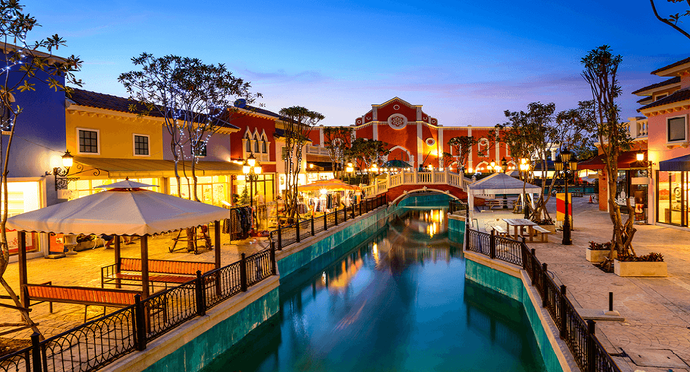 Con kênh nhân tạo dài 200 mét là điểm nhấn của The Venezia Hua Hin