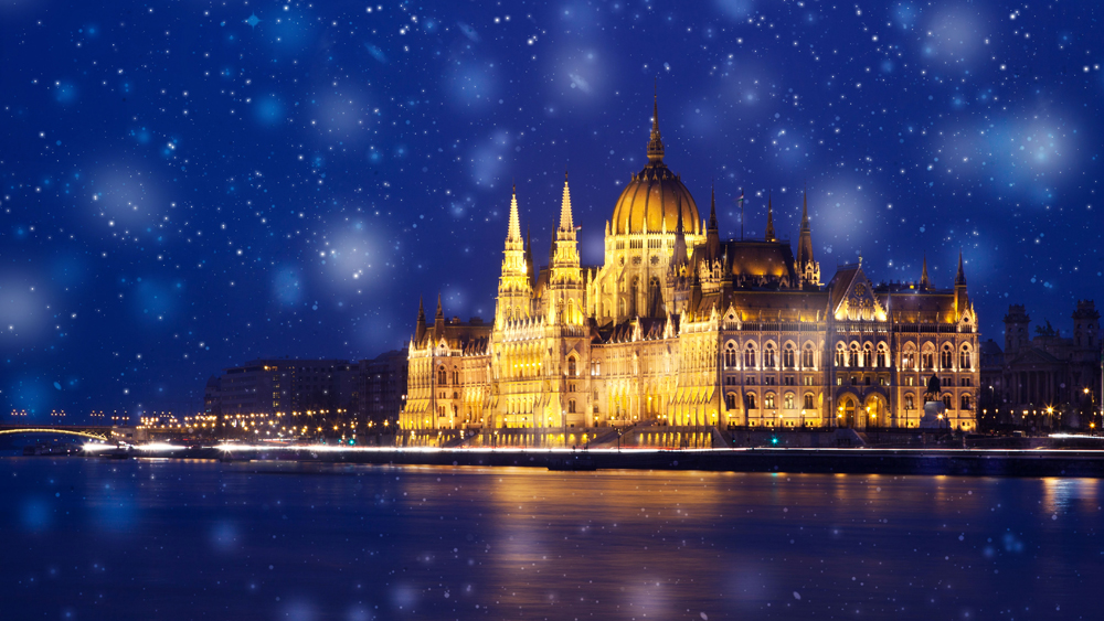 Thủ đô Budapest lấp lánh ánh đèn đêm