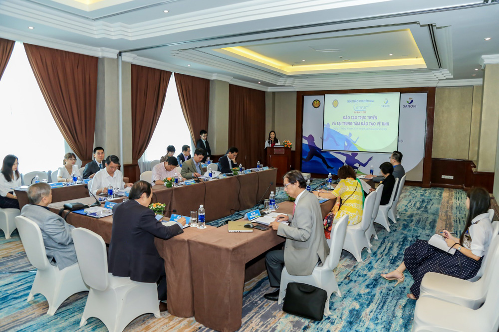  Hội thảo chuyên gia ngày 27.10.2019 nhằm lấy ý kiến thống nhất giữa các thành viên của Hội Nội tiết Đái tháo đường Việt Nam cùng đại diện các trung tâm về nội dung chương trình đào tạo iSTEP-D Plus giai đoạn 3 diễn ra trong năm 2020