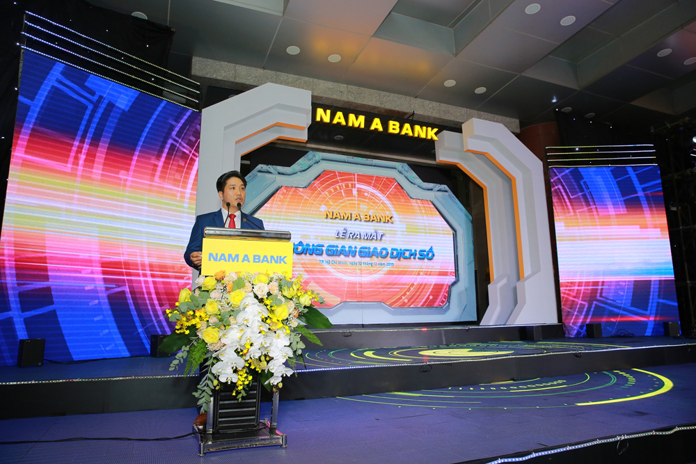   Ông Trần Khải Hoàn - Phó tổng giám đốc thường trực Nam A Bank phát biểu tại Lễ ra mắt không gian giao dịch số