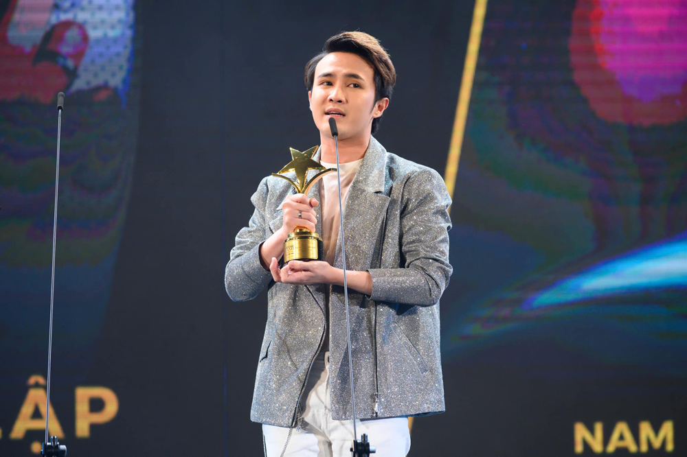 Huỳnh Lập nhận giải thưởng Ngôi Sao Xanh cho Hạng mục Nam diễn viên chính xuất sắc nhất năm 2019 