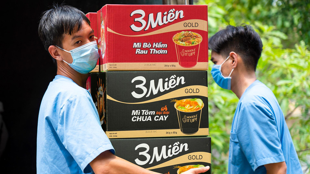 Những bữa ăn dinh dưỡng được Uniben gửi tặng tới đội ngũ Y bác sĩ, tình nguyện viên các bệnh viện tuyến đầu và khu cách ly tập trung