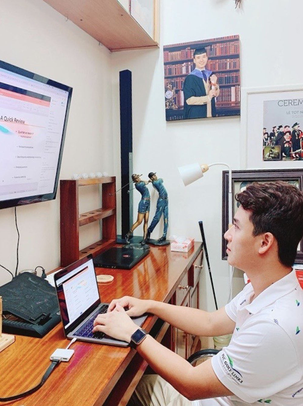 Giảng viên Đại học Greenwich (Việt Nam) tự tin giảng dạy trực tuyến trong thời gian nghỉ dịch Covid-19