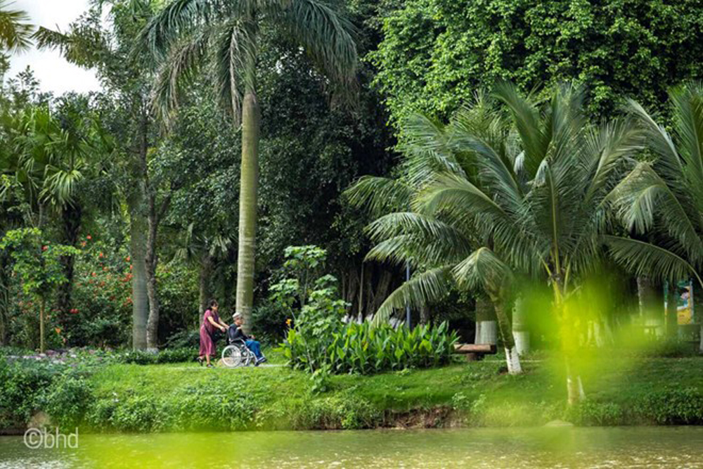 Nhiều người chọn bỏ nhà trung tâm để về Ecopark tránh nóng