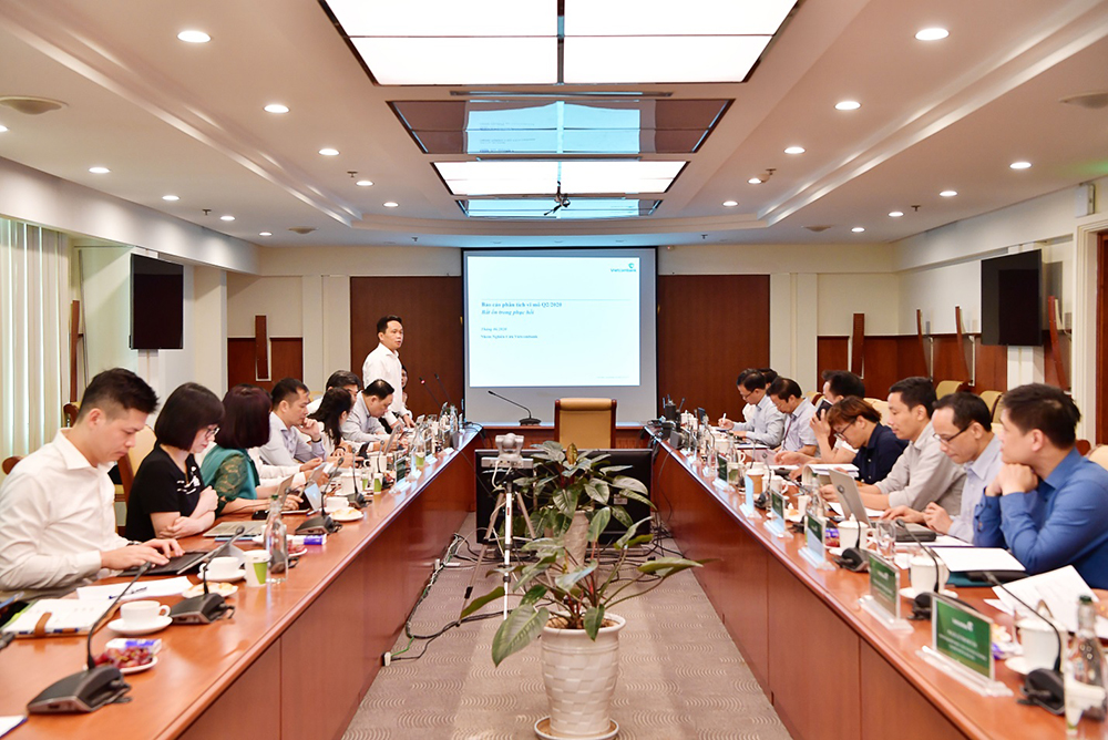 Buổi trình bày kết quả của Nhóm nghiên cứu kinh tế vĩ mô của Vietcombank