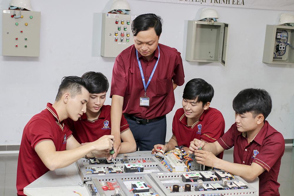 Học phí ổn định cùng chất lượng đào tạo uy tín là lời cam kết từ Trường ĐH Nguyễn Tất Thành đối với sinh viên