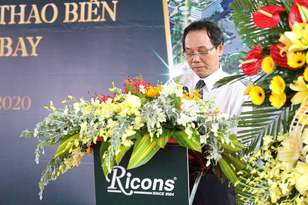 Ông Nguyễn Đức Hòa - Phó chủ tịch UBND tỉnh Bình Thuận phát biểu tại buổi lễ