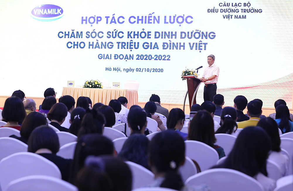 PGS-TS Nguyễn Trường Sơn, Thứ trưởng Bộ Y tế tham dự và phát biểu chỉ đạo tại chương trình