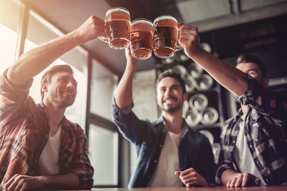 90% người thường xuyên uống rượu bia bị gan nhiễm mỡ