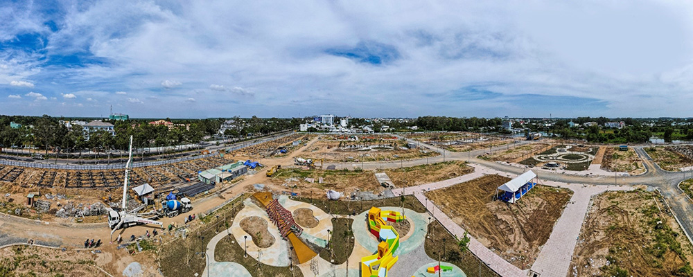 Toàn cảnh dự án TNR Amaluna đang nhộn nhịp thi công và công viên Pha Lê - Crystal Children Park