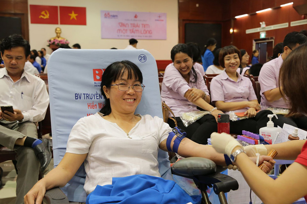 CBCNV EVNHCMC thường xuyên tham gia các hoạt động hiến máu tình nguyện, từ thiện xã hội, cùng lan tỏa những điều tốt đẹp đến cuộc sống