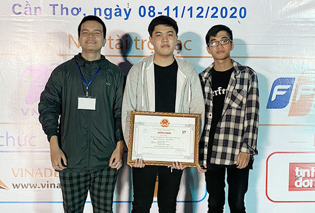 Đội tuyển Duy Tan NBT_Ex giành giải Nhì tại Khối thi Lập trình đối kháng Procon Việt Nam