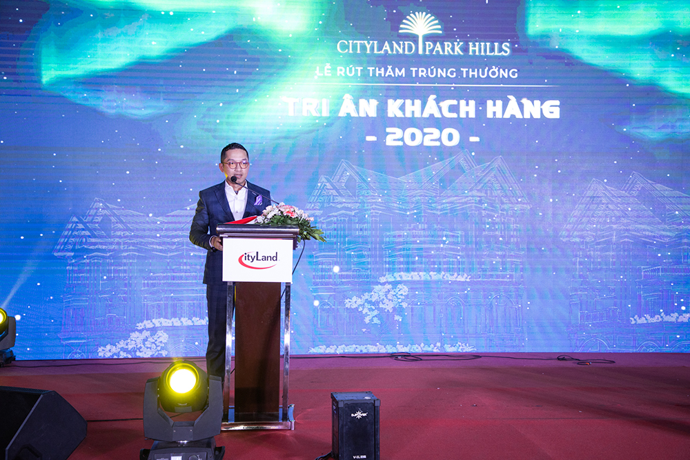 Ông Nguyễn Hoài Nam - Phó tổng giám đốc Công ty CityLand phát biểu tri ân khách hàng tại sự kiện chiều 29.12.2020