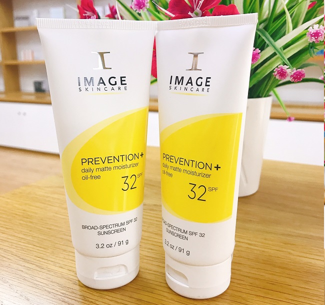 Kem chống nắng dành cho da khô của Image Skincare