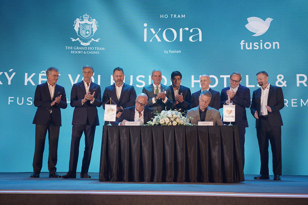 Lễ ký kết hợp tác giữa chủ đầu tư dự án Ixora Ho Tram by Fusion và thương hiệu vận hành Fusion Hotels & Resorts tại sự kiện ra mắt chính thức ngày 24.4 vừa qua