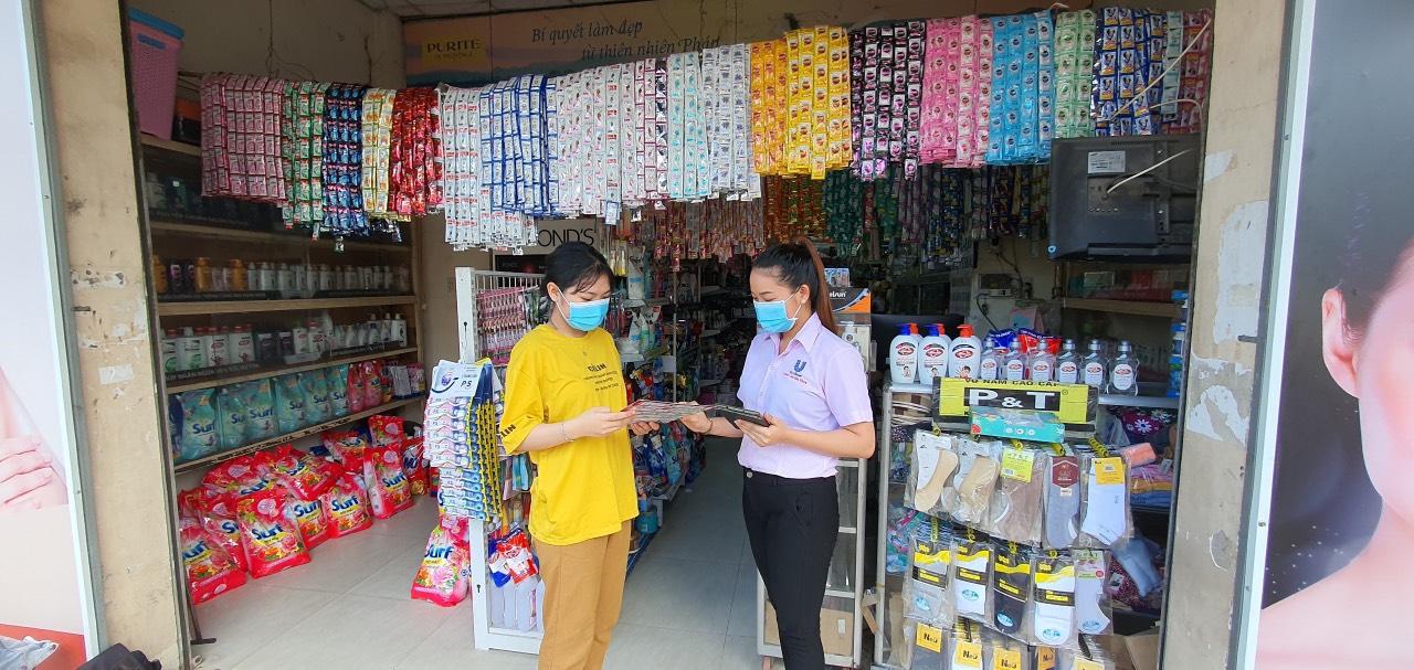 Chị Nguyễn Thị Trúc Ly thuộc Công ty Unilever - nhân viên bán hàng phụ trách khu vực quận 9 (nay là TP.Thủ Đức) thường xuyên di chuyển đến các điểm bán hàng mỗi ngày