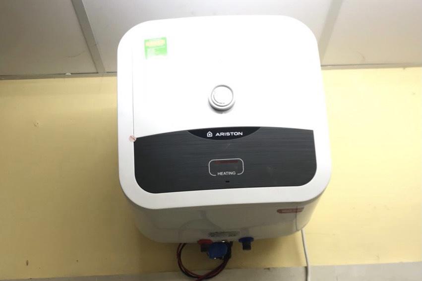 Máy nước nóng do Ariston tài trợ được tích hợp Ion bạc AG+ giúp kháng khuẩn