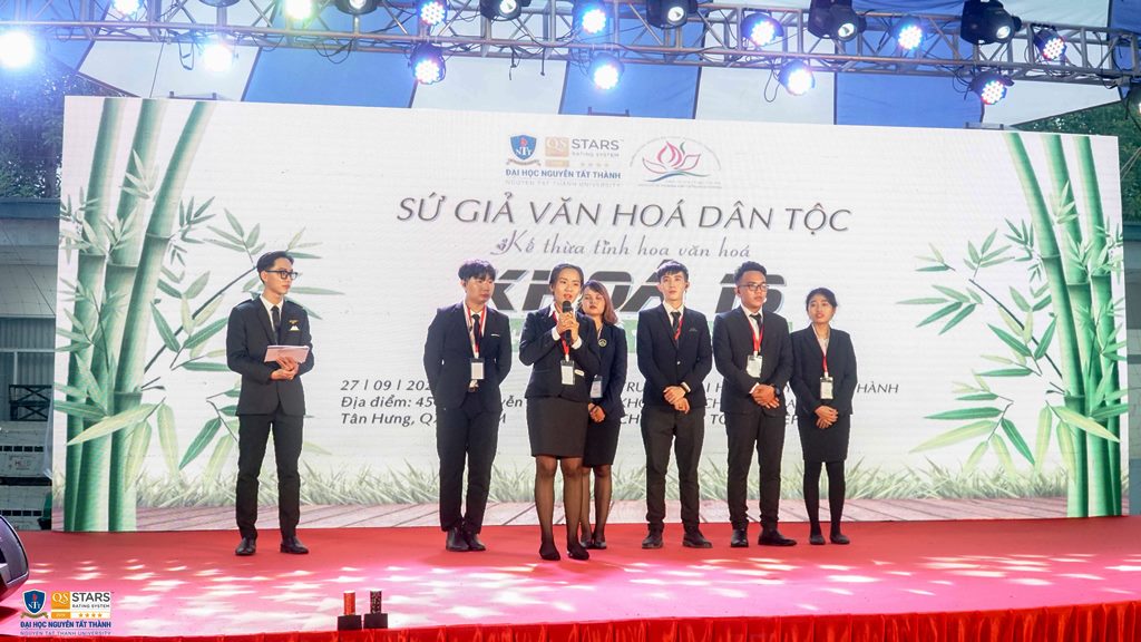 Chuyên đề tốt nghiệp vào tháng 9.2020 của sinh viên khoa Du lịch và Việt Nam học