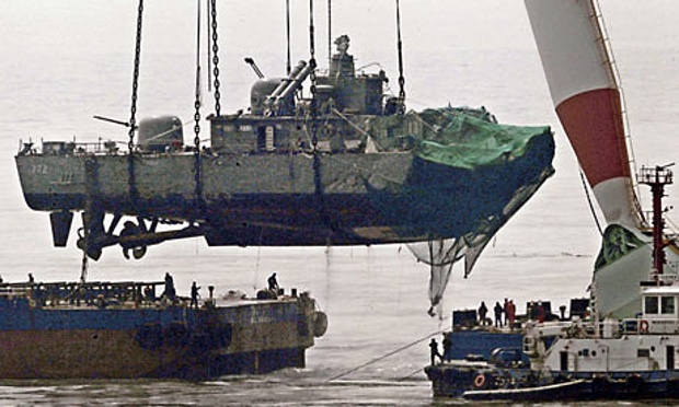 Tàu Cheonan của Hải quân Hàn Quốc bị chìm hồi tháng 3.2010 - Ảnh: AFP