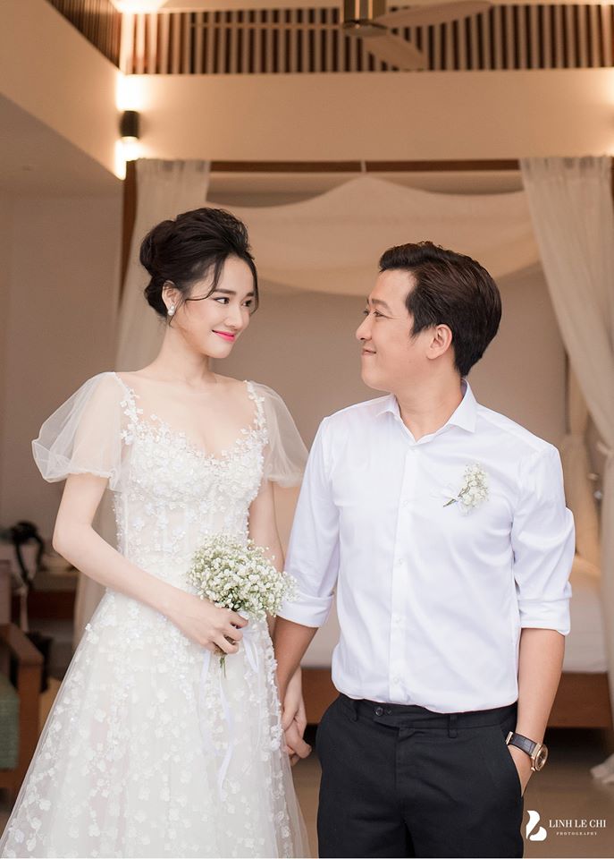 Ảnh chế 'người thứ 3' bị bắt xuất hiện trong ảnh cưới của Trường Giang - Nhã  Phương vì… 'quá thân'