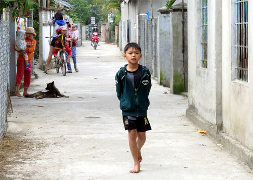 Tiền quản lý những tuyến đường bê tông nông thôn Mỹ Hòa bị cán bộ thôn ăn chặn - Ảnh: Đức Huy