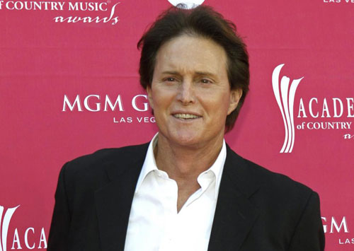 Bruce Jenner đến dự Lễ trao giải Nhạc đồng quê ở Las Vegas, Mỹ ngày 5.4.2009 - Ảnh: Reuters