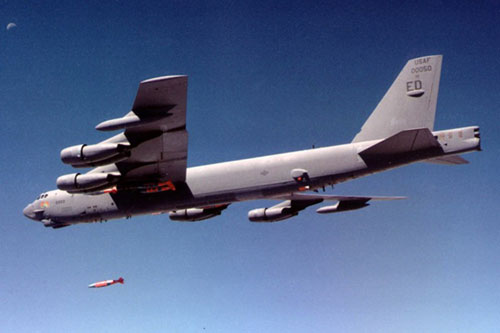 Máy bay ném bom Boeing B-52H Stratofortress - Ảnh: USAF 