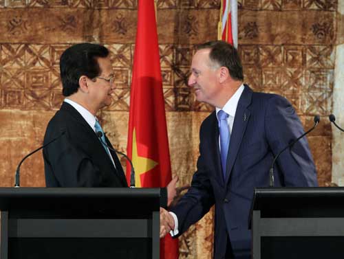 Thủ tướng Nguyễn Tấn Dũng và Thủ tướng New Zealand John Key tại cuộc gặp gỡ với báo chí sau hội đàm - Ảnh: TTXVN 