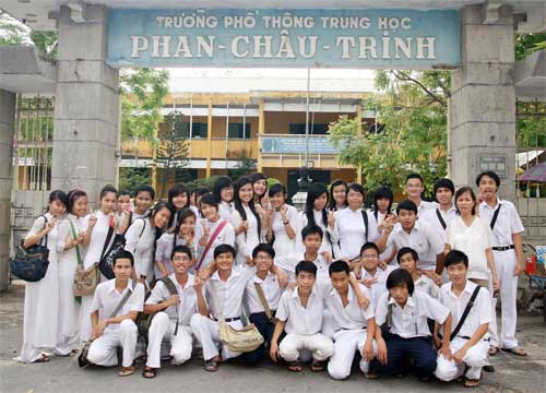 Học sinh Trường THPT Phan Châu Trinh (Đà Nẵng) - Ảnh: Nguyễn Tú