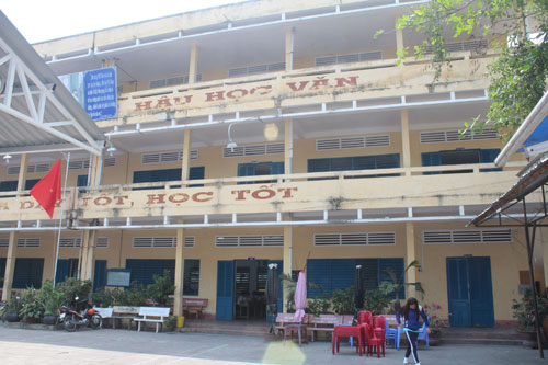  Trường THCS Đông Hồ 1