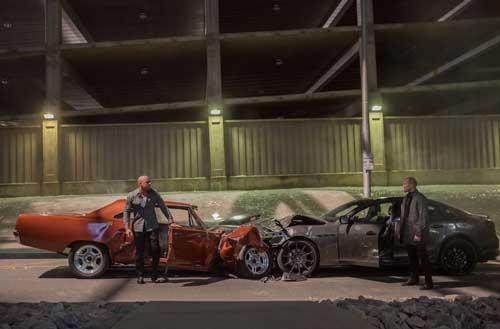 Cảnh trong phim Fast & Furious 7 - Ảnh: CGV 