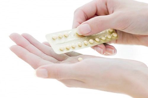 Ngừng thuốc tránh thai khi điều trị nám