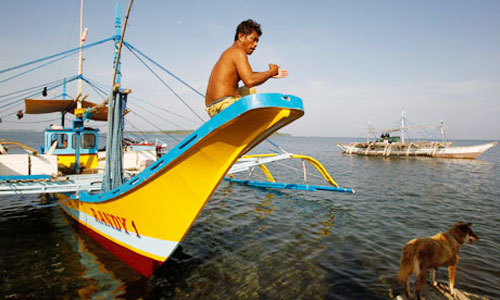 Ngư dân tỉnh Zambales của Philippines từng đánh cá tự do ở vùng biển quanh bãi cạn không người Scarborough  -Ảnh: Reuters