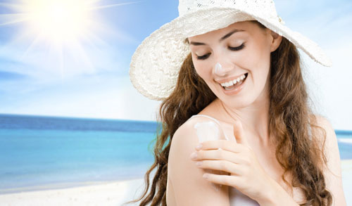 Thoa kem chống nắng để da được bảo vệ hiệu quả