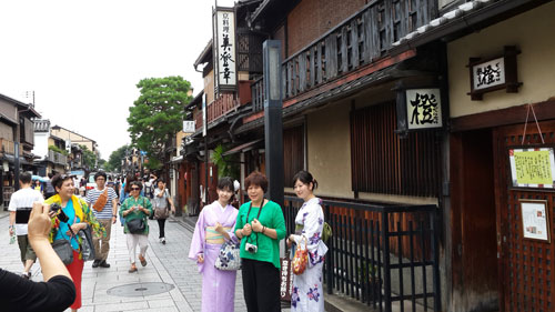 Một góc phố cổ Gion ở Tokyo - Ảnh: N.T.Tâm