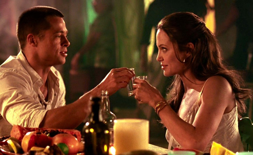 Brad Pitt - Angelina Jolie trong phim By the Sea - Ảnh: IMDB