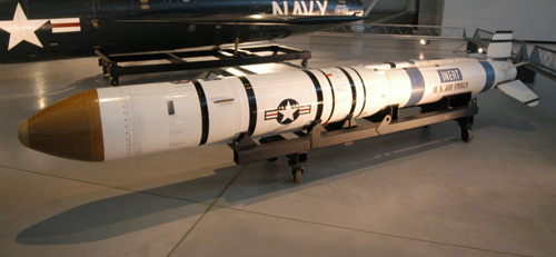  Tên lửa diệt vệ tinh ASM-135 của Mỹ - Ảnh: USAF