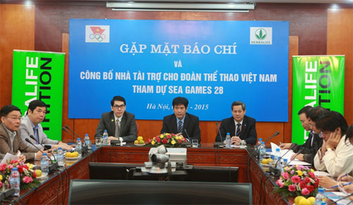 TS. Nguyễn Thắng tham gia buổi công bố nhà tài trợ cho Đoàn thể thao Việt Nam tham dự SEA Games 28